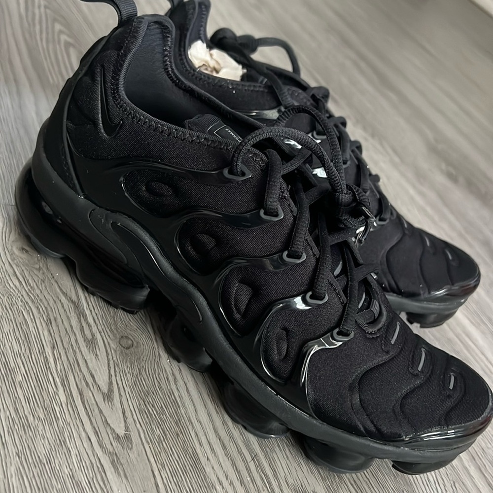 Nike Vm Air - Size 8 - New